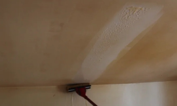 Remove cigarette smoke stain on wall